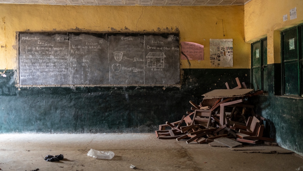 Over 220 pupils and teachers kidnapped from Nigerian school